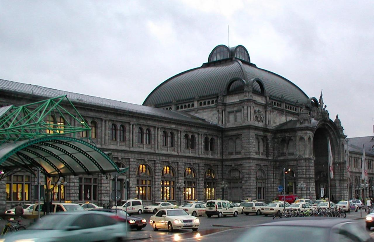 Am Hauptbahnhof N2 Nürnberg